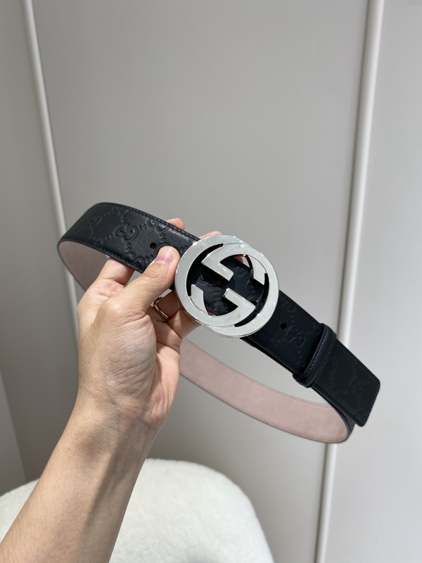 スーパーコピーグッチベルト角部分ディテール